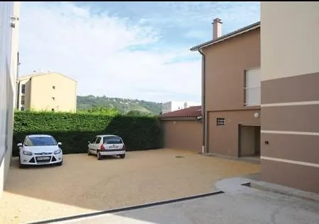 Apartment Aux Jardins De L'isle *